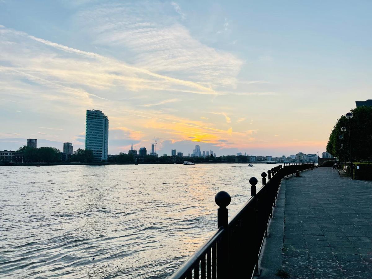 Riverside Premium Double Garden View E14 Londra